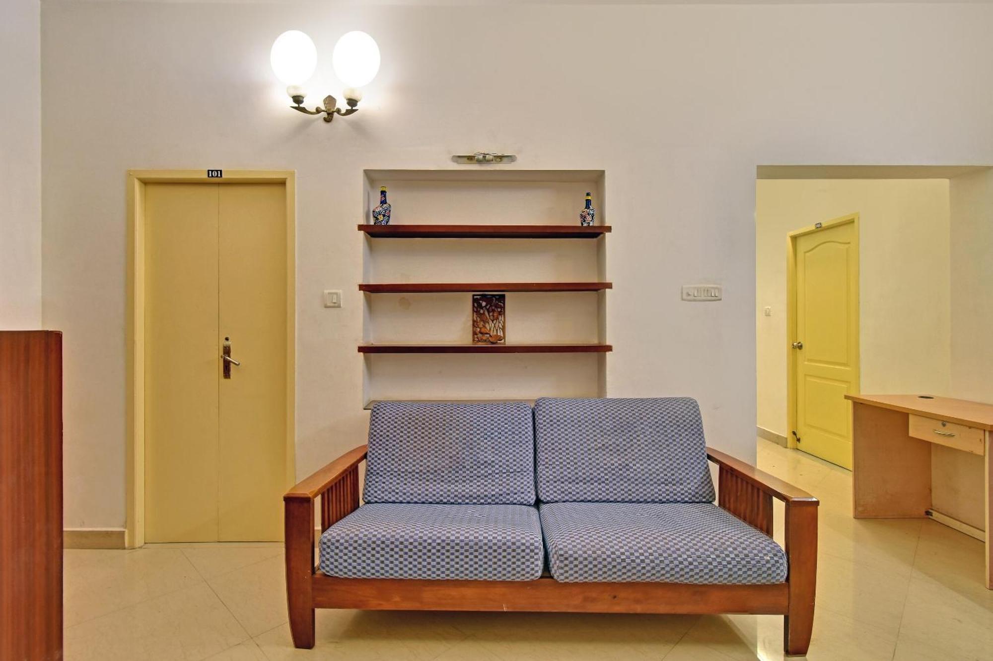 Hotel O Dakshin Ecr